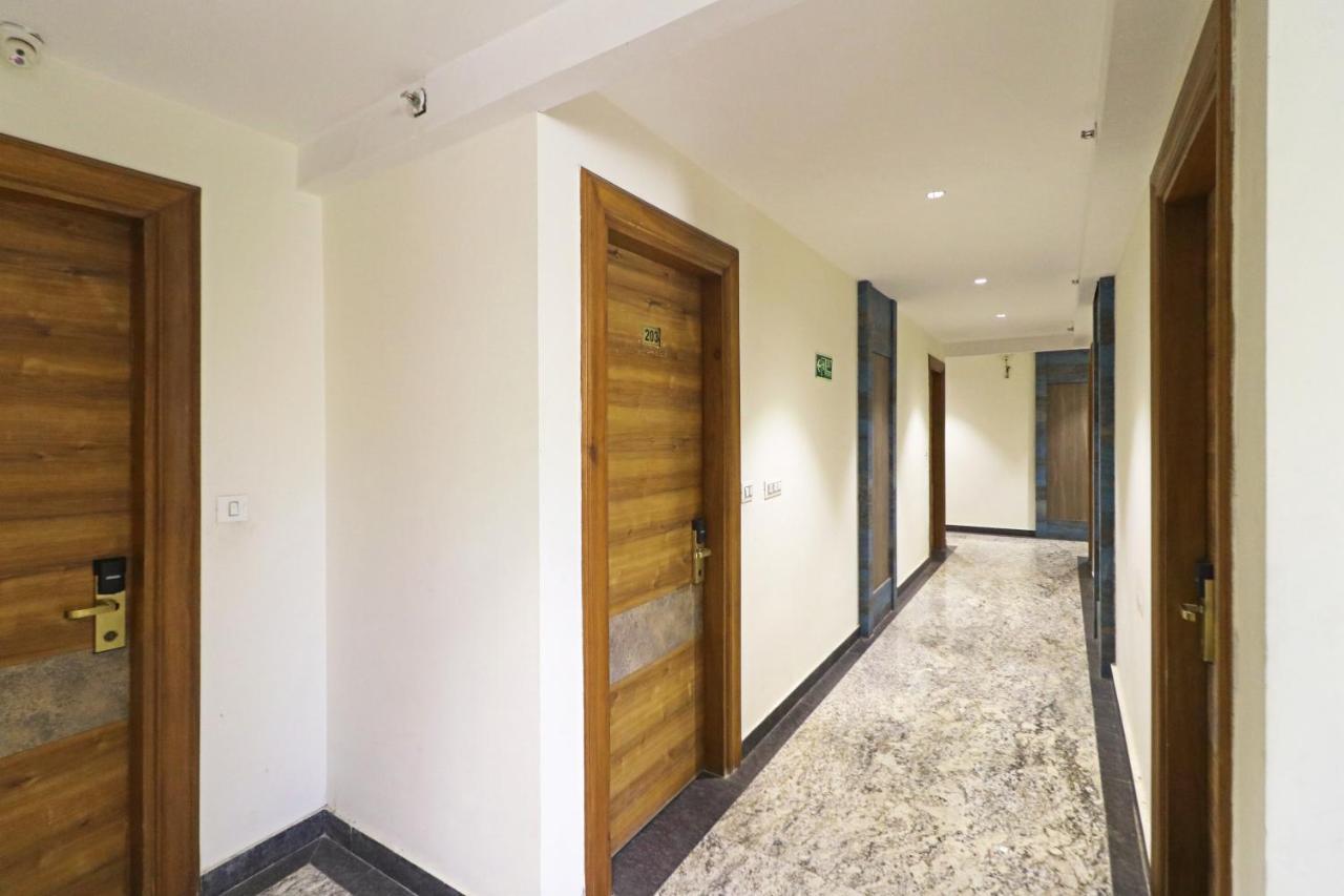 The Ivy Grand Hotel In City Centre With Free Secured Parking Нью-Дели Экстерьер фото