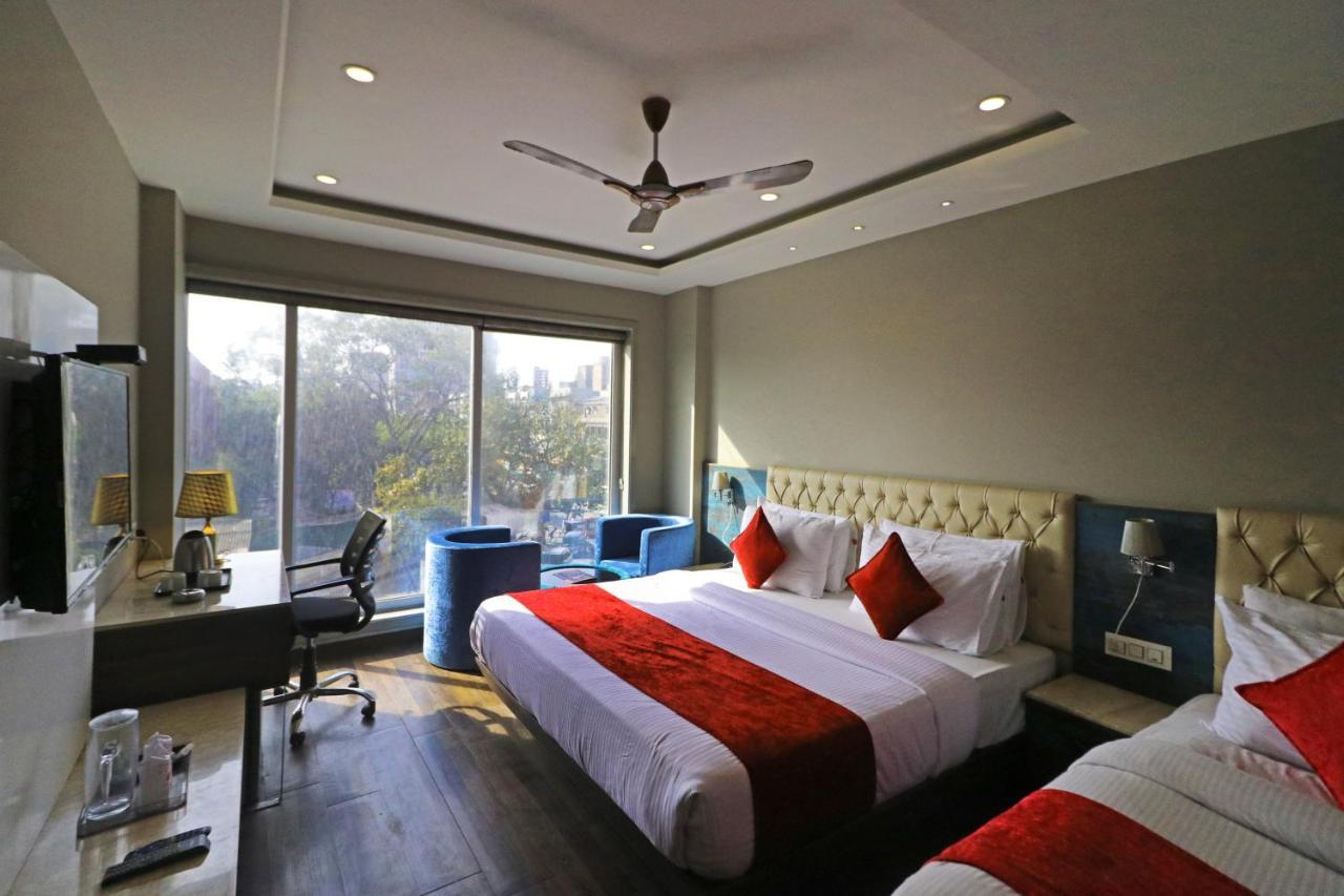 The Ivy Grand Hotel In City Centre With Free Secured Parking Нью-Дели Экстерьер фото